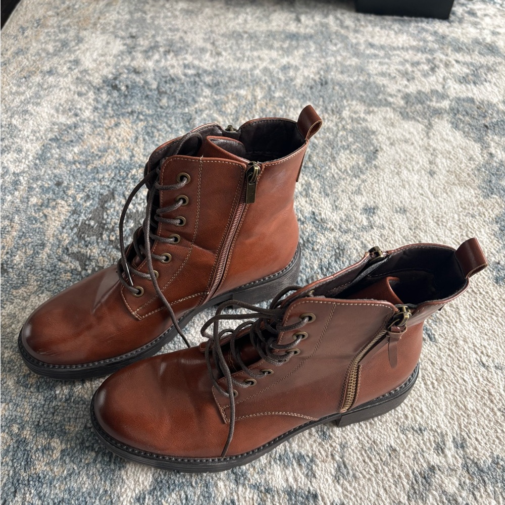 Brown Leather Ankle Boots with Lace-Up Design
